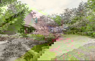 Foto 1 - Er104 - R Tribe's Treehouse - Great Location - Close To Town! 5 Bedroom Cabin by RedAwning