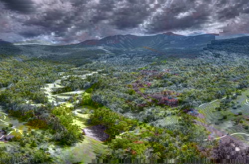 Photo 63 - Mountain Green Resort by Killington VR - Studios