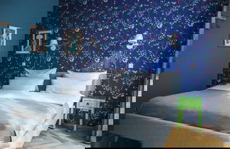 Photo 16 - The Circus Apartments