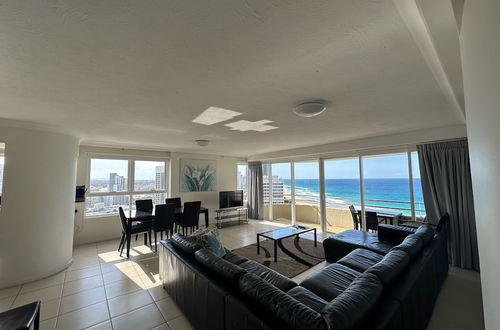 Foto 42 - Zenith Ocean Front Apartments