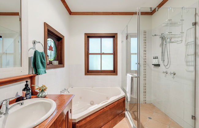 Homewood Cottages - Photo 18