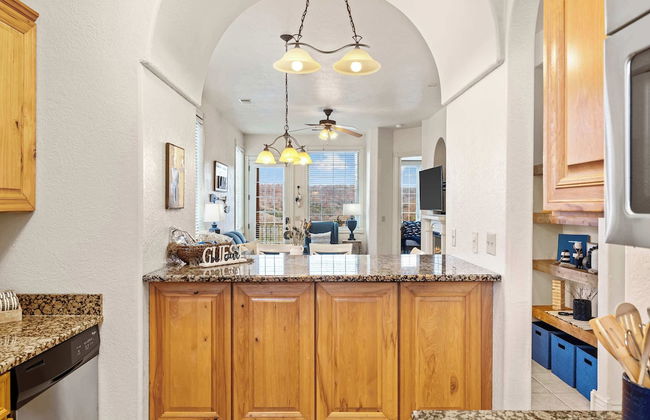 Cliffside Lake Retreat - 2 Bdr, Walk to Table Rock - Foto 25