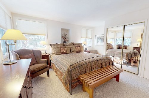 Photo 9 - Tamarack Townhomes - CoralTree Residence Collection
