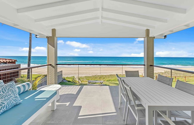 Albatross Beachfront 3 Bedroom Apartment - Photo 22