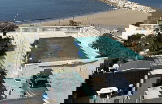 Foto 2 - Seafront Building With Private Parking Space-rif Ross2m