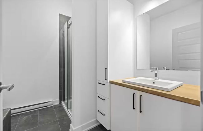 Chelsea Suites - Photo 33