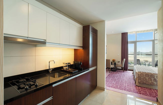 Royal Continental Suites - Foto 25