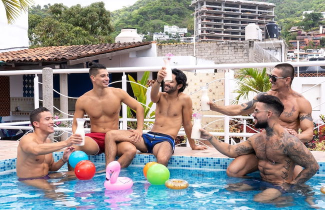La Iguana Vallarta LGBT - Adults Only - Romantic Zone - Party Clubbing Street - Foto 1