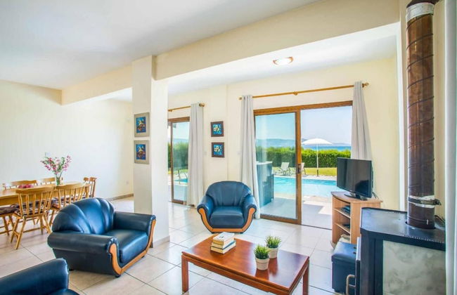 Blue Bay Villa Dimitris - Photo 3