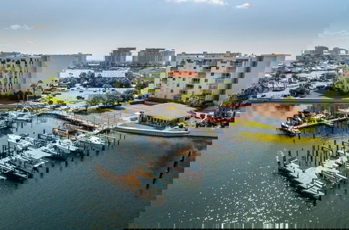 Foto 43 - Dolphin Point 202a 2 Bedroom Condo by RedAwning