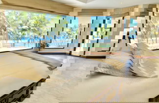 Photo 2 - Luxury Villa on The Beach - Hermosa Palms 10A by RedAwning