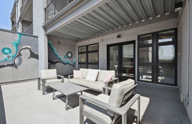 Brushed & Bold | RiNo Art Lofts - Foto 32