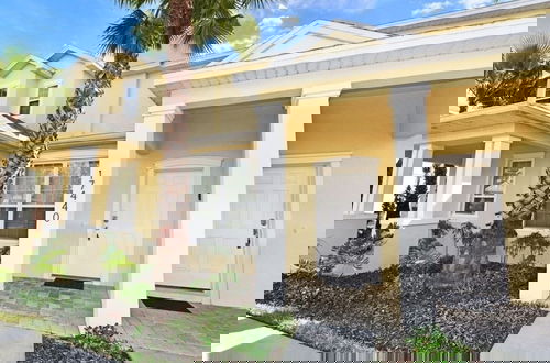 Foto 1 - Beautiful 3-bed 10 Minutes From Disney-17440 Serenity Resort 3 Bedroom Townhouse by RedAwning