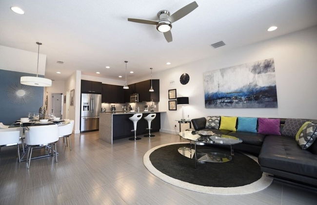 Beautiful 3-bed 10 Minutes From Disney-17440 Serenity Resort 3 Bedroom Townhouse by RedAwning - Foto 12