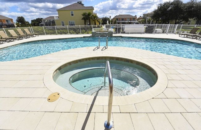 Beautiful 3-bed 10 Minutes From Disney-17440 Serenity Resort 3 Bedroom Townhouse by RedAwning - Foto 21