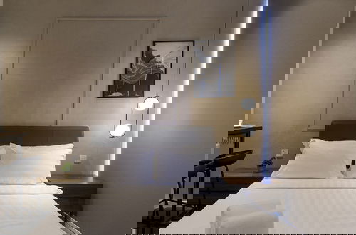 Foto 9 - Scarletz Suites by Travelet Experience