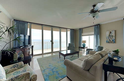 Photo 25 - Crystal Shores West by Southern Vacation Rentals