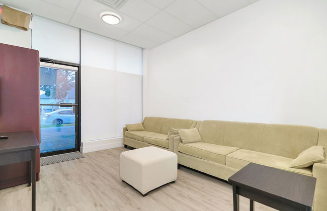 Charming 1BR Lakeside - Foto 11
