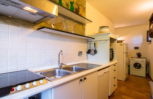 Beautiful Cottage in Dicomano With Swimming Pool - Foto 24