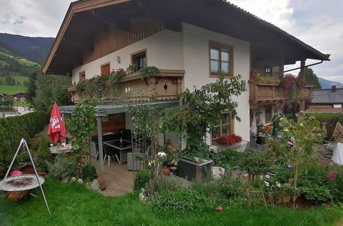 Photo 18 - Cozy Apartment With Garden in Salzburger Land