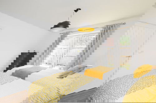 Photo 2 - Derby City 3 Bed House- Roof Terrace
