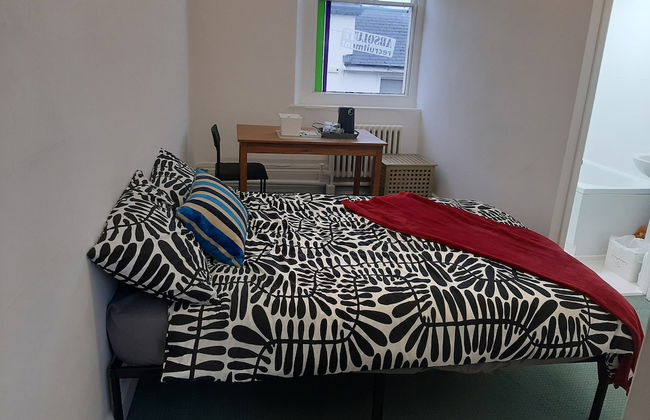Bed, Contl Breakfast, Newport, Wales, Near Train - Foto 1