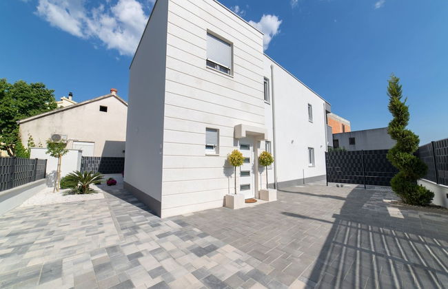 Luxury Kastela Villa With Heated Pool and Lounge Area - Foto 28
