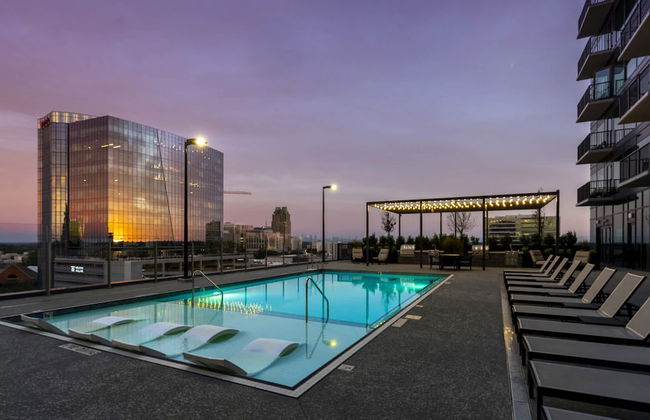 High-rise Apt Raleigh Free Parking Sunset View 2 - Foto 60