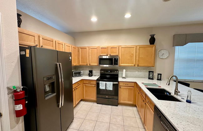 Grand Fabulous 4BR Pool Home Near Disney - Foto 4