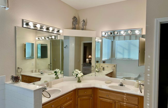 Grand Fabulous 4BR Pool Home Near Disney - Foto 17