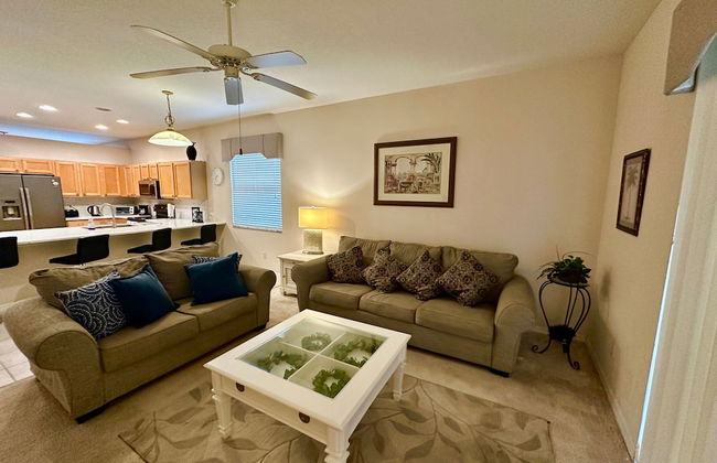 Grand Fabulous 4BR Pool Home Near Disney - Foto 5