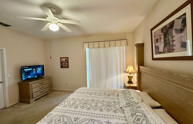 Grand Fabulous 4BR Pool Home Near Disney - Foto 16