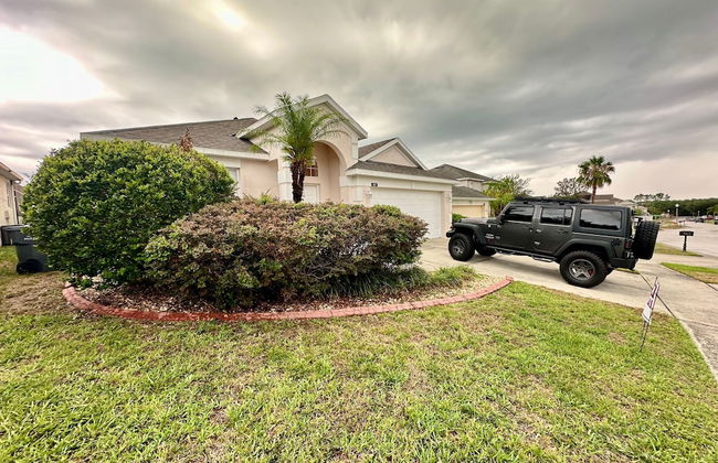 Grand Fabulous 4BR Pool Home Near Disney - Foto 1