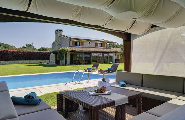 Luxurious Villa in Pomer with Pool & Hot Tub - Foto 20