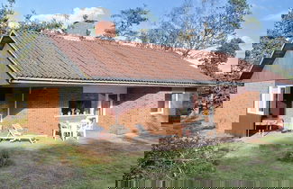 Foto 1 - 4 Person Holiday Home in Hals