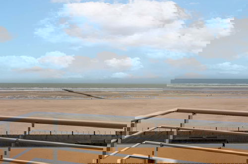 Foto 1 - Sea View Apartment With Parking