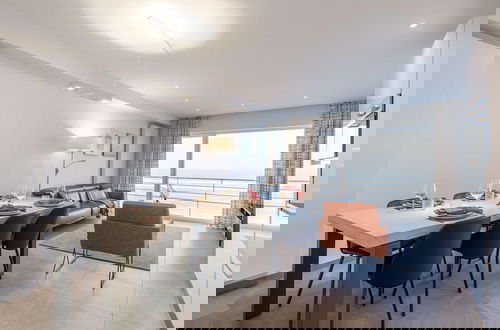 Foto 6 - Sea View Apartment With Parking