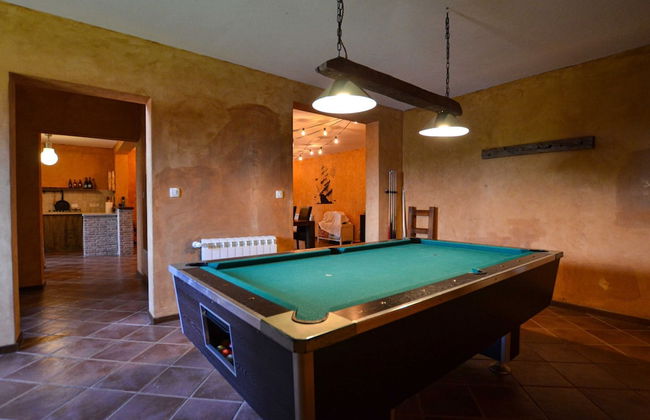Sophisticated and Chic Villa With Pool - Foto 41