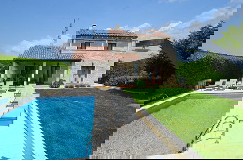 Photo 39 - Sophisticated and Chic Villa With Pool