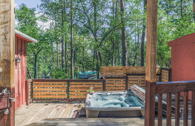 Midtown Lodge - Photo 18