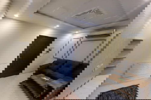 Photo 7 - C Suites