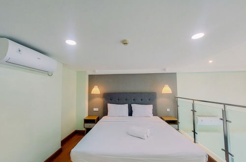 Photo 4 - Big Studio Loft Apartment at The Reiz Condominium Medan By Travelio