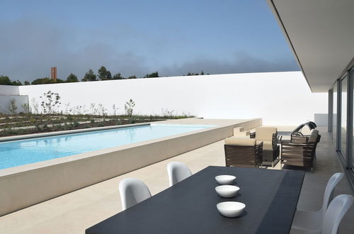 Photo 19 - Modern Villa in Obidos Lisbon With Garden and Pool