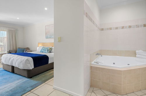 Photo 7 - Terrigal Sails Serviced Apartments