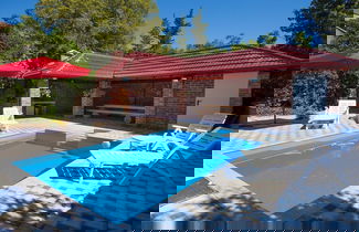Foto 1 - Apartment With Terrace, Sea View, Pool & Outdoor Kitchen