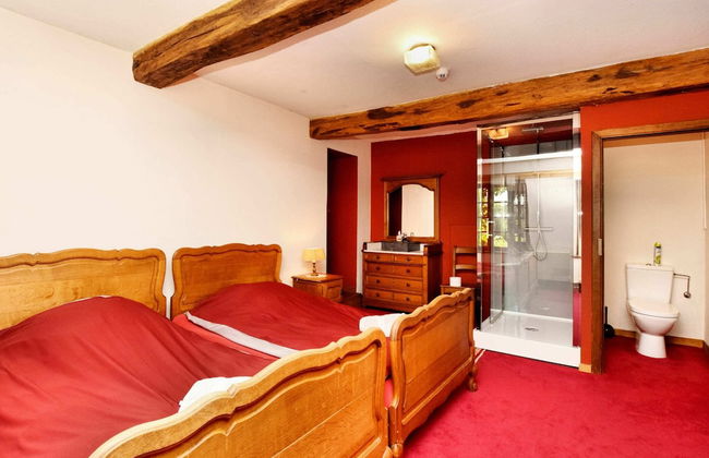 Magnificent Holiday Home in Baronville With Heated Pool & Billiards - Foto 3