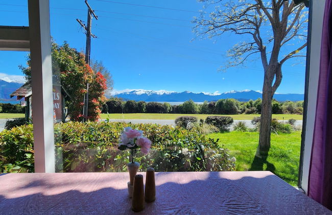 Manapouri Holiday Park - Foto 24