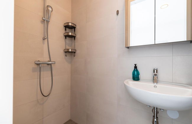 16p Spacious Villa on the Water in Zeewolde - Foto 18