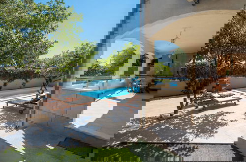 Foto 34 - Sunshine Holiday Home