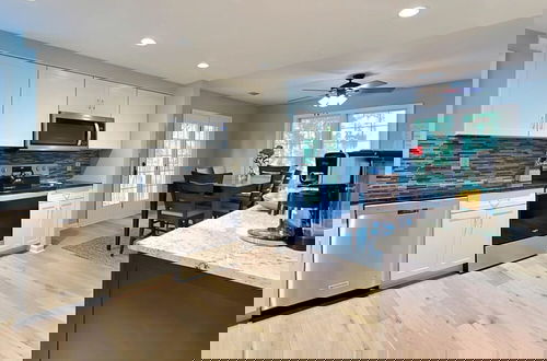 Foto 17 - Evian 237